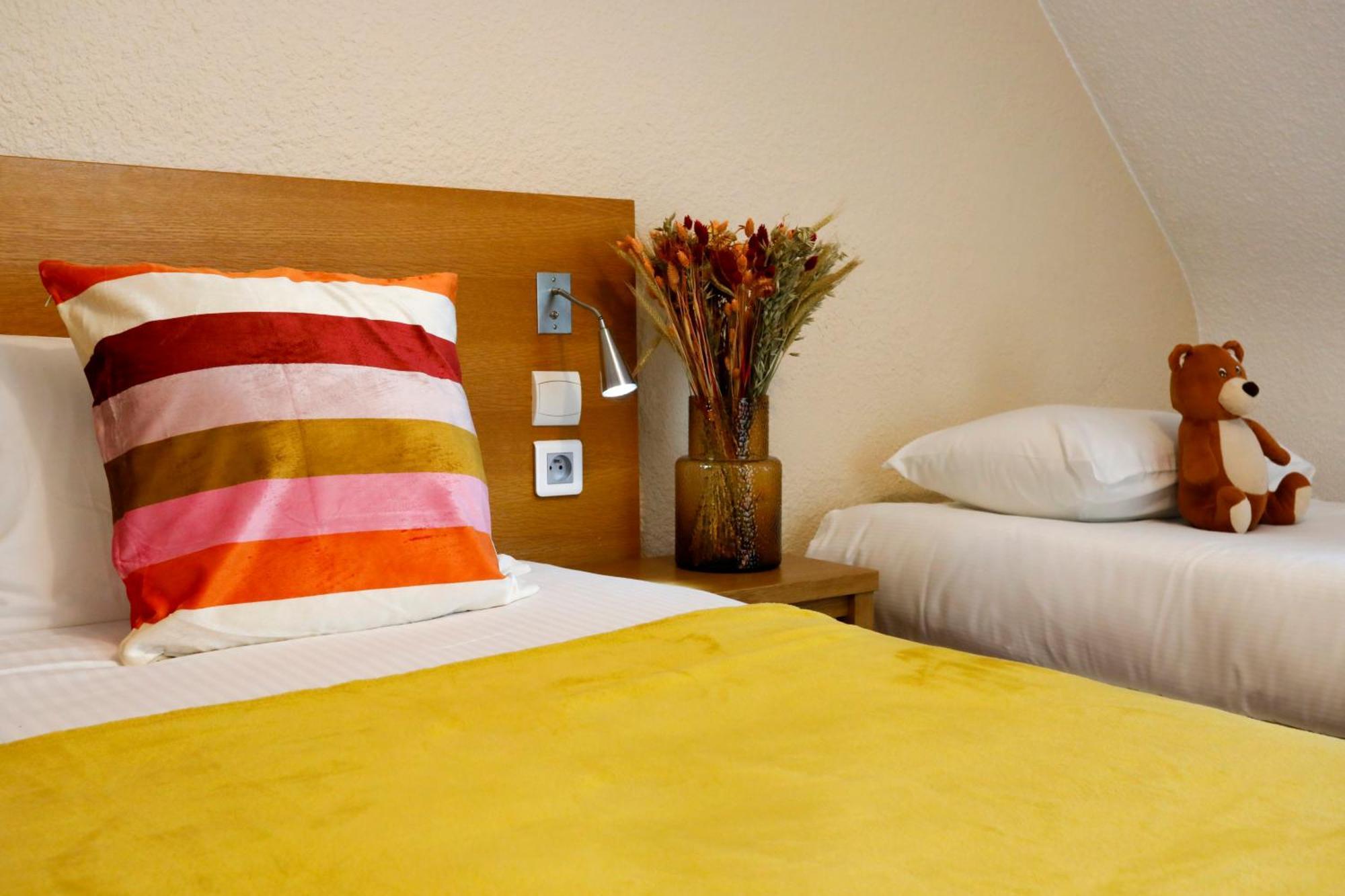 Hotel Le Branhoc - Brit Hotel אוריי מראה חיצוני תמונה